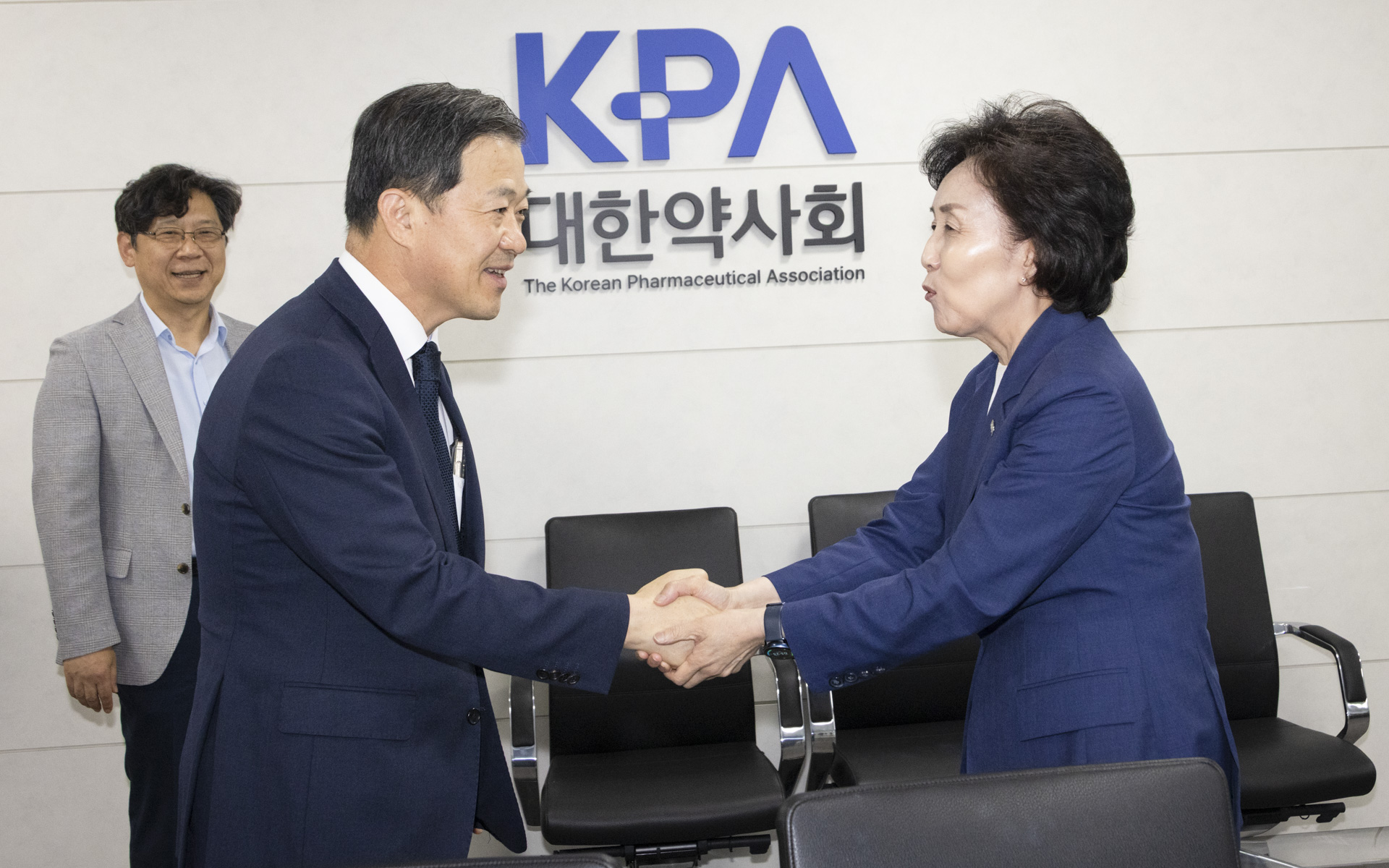 이형훈 2차관, 대한약사회 현장방문 사진2