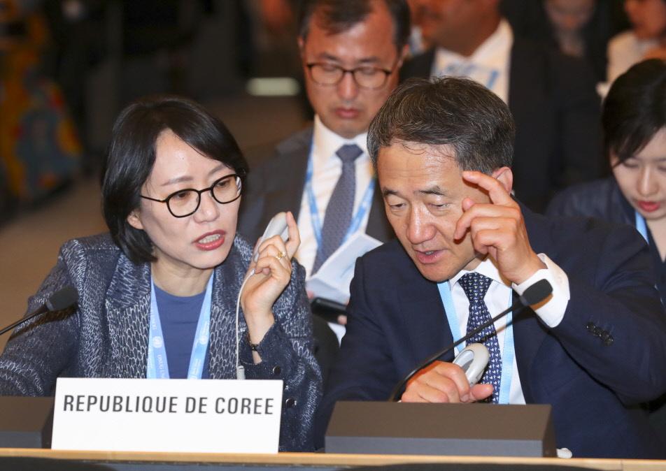 Health and Welfare Minister Attended the Seventy-first World Health Assembly 사진2