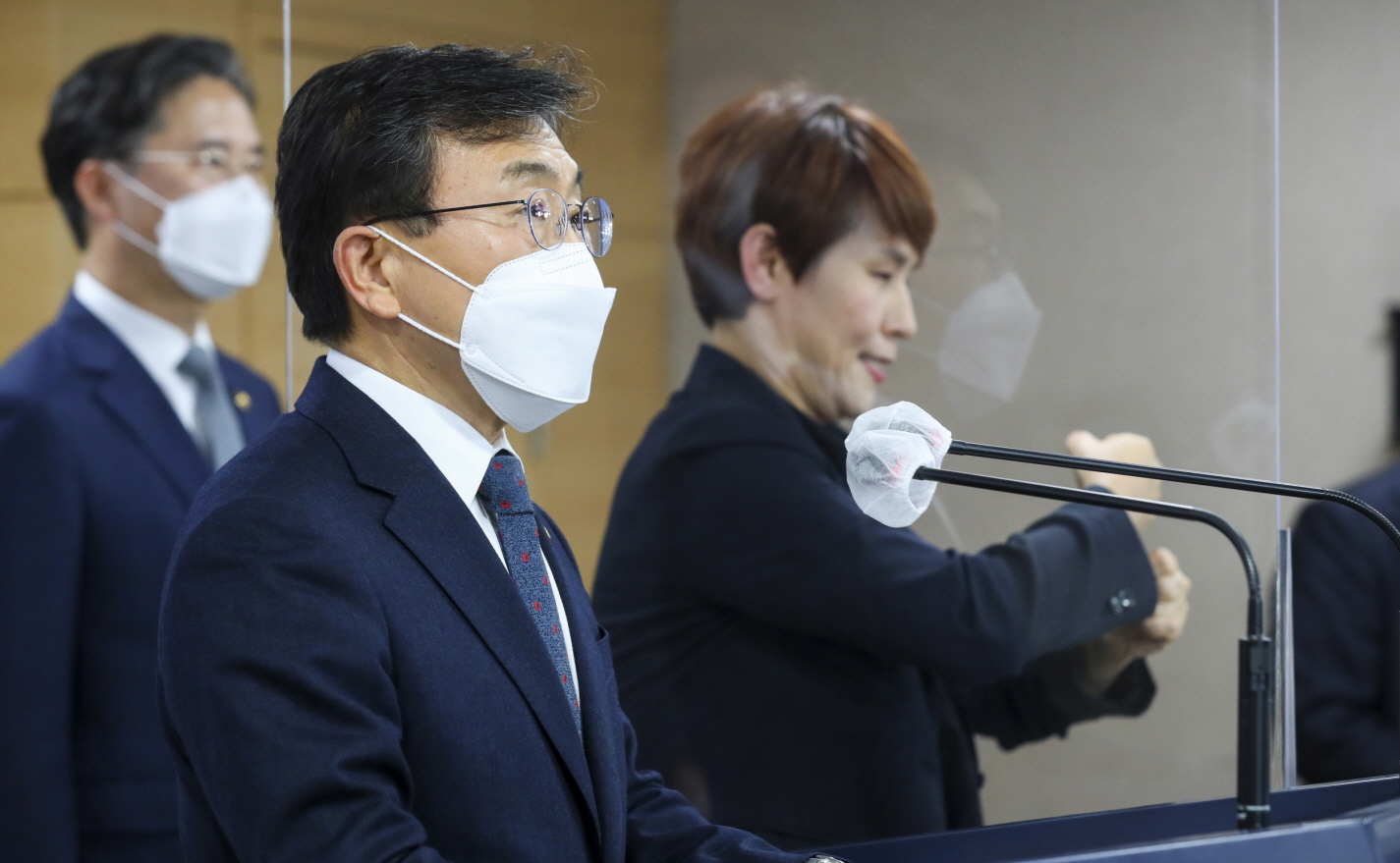 안정적인 백신 수급을 위한 글로벌 기업 협상 가속화 사진5