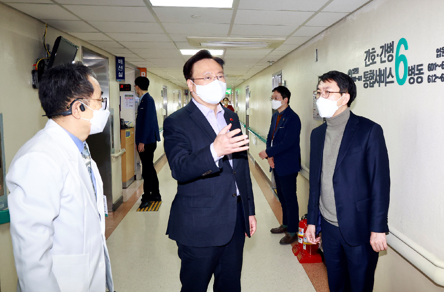 보건복지부 장관, 간호ㆍ간병 통합서비스 병원 현장 방문 사진5