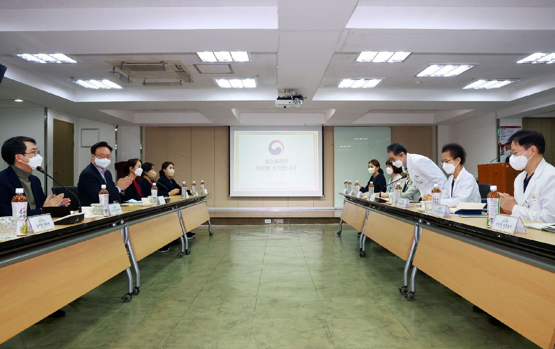보건복지부 장관, 간호ㆍ간병 통합서비스 병원 현장 방문 사진8