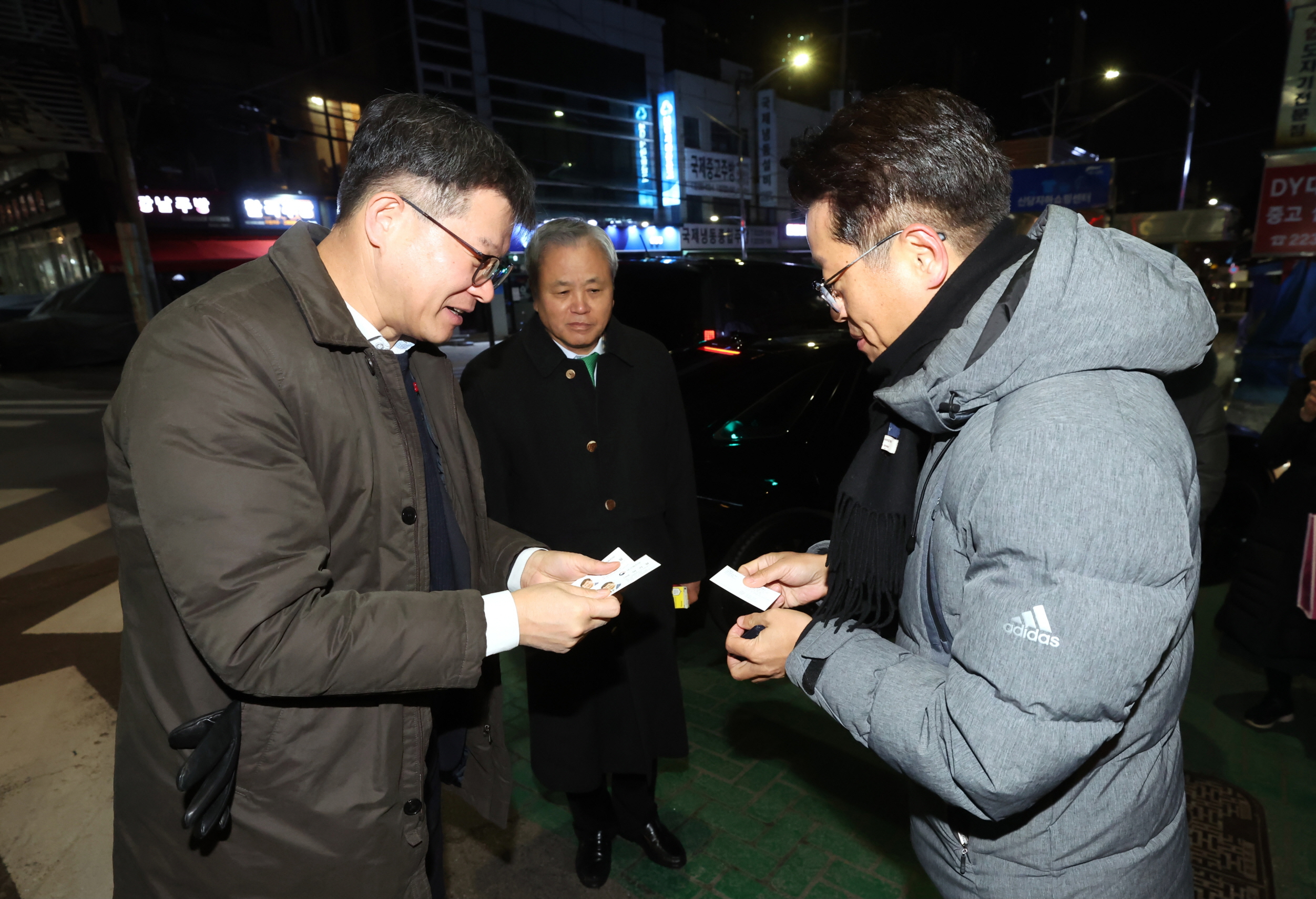 보건복지부 이기일 1차관, 서울 중구에서 독거 어르신에 우유 배달 사진15
