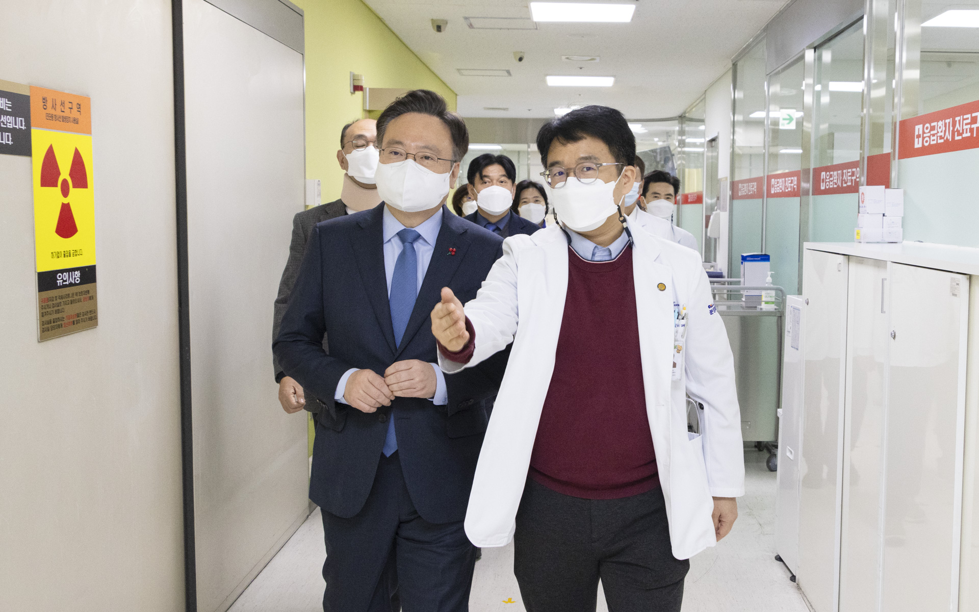 설 연휴 기간, 응급실 현장 방문해 응급진료 대비상황 확인 및 근무자 격려 사진11