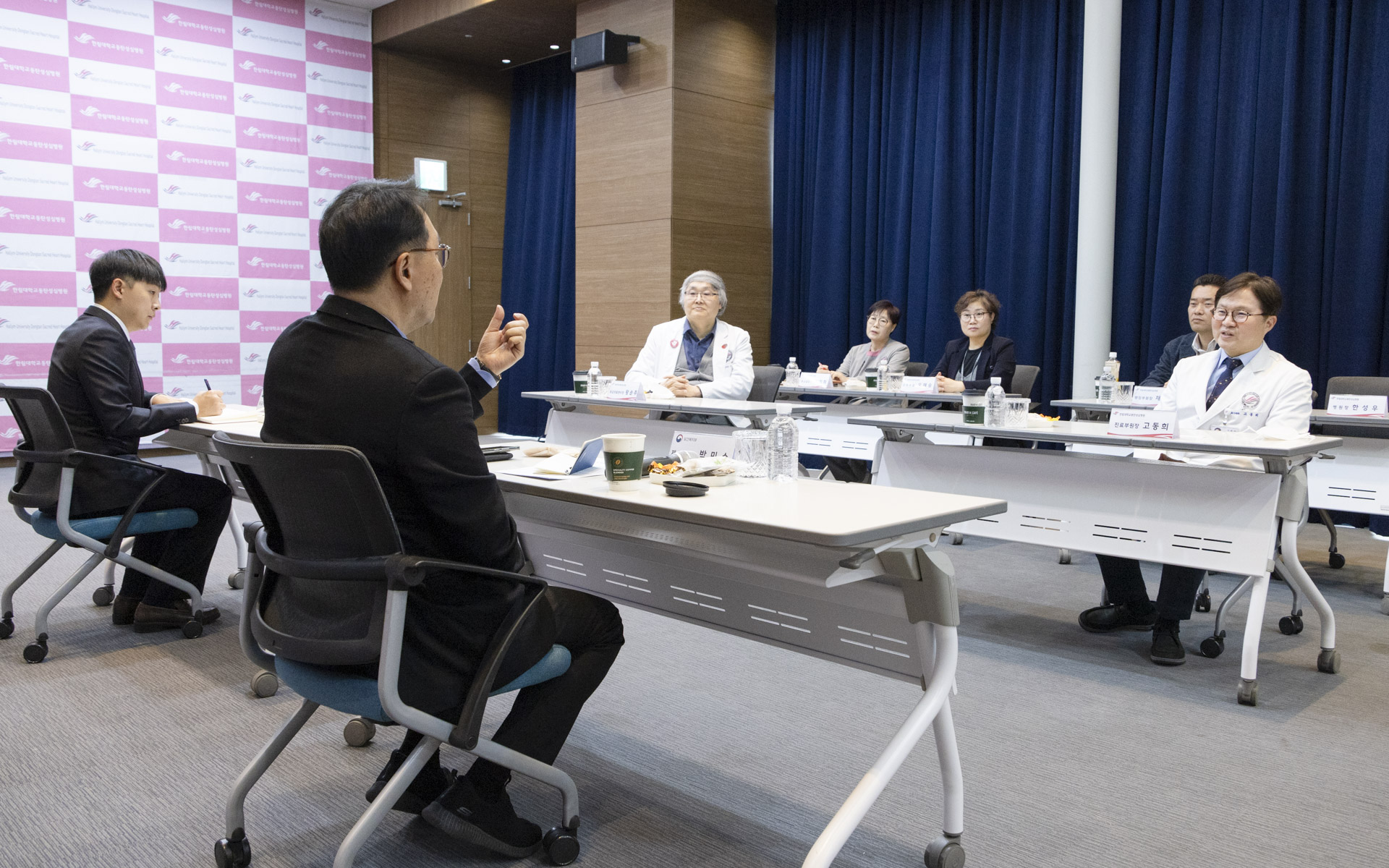 임시공휴일에 비상응급 대응 현장 방문해 거점지역응급의료센터 근무자 격려 사진18