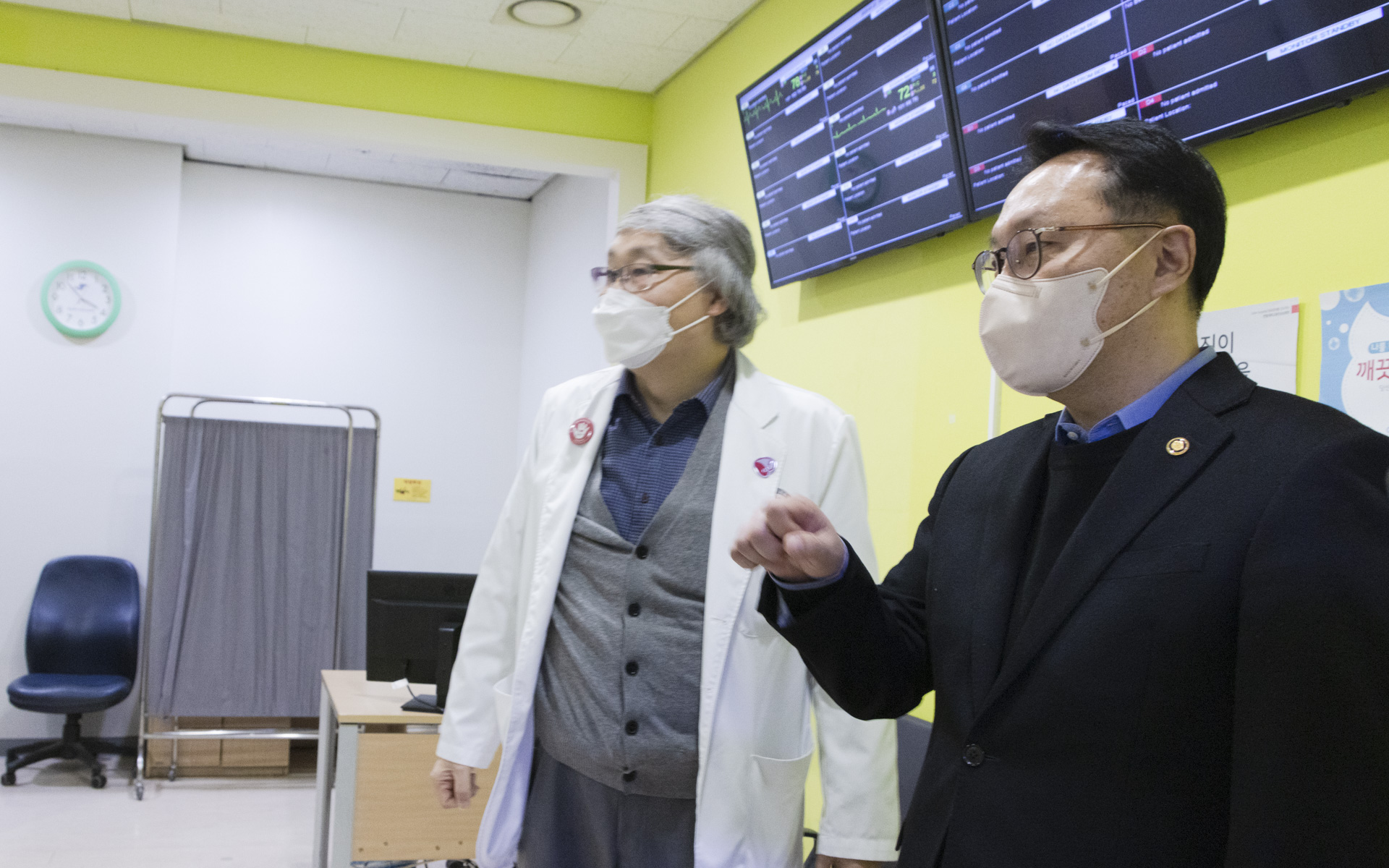 임시공휴일에 비상응급 대응 현장 방문해 거점지역응급의료센터 근무자 격려 사진34