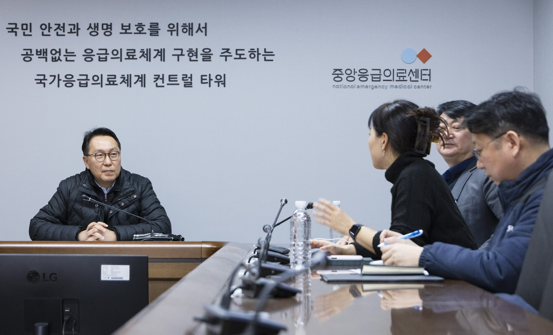 설 연휴 중앙응급의료센터 방문해 현장근무자 격려 사진10
