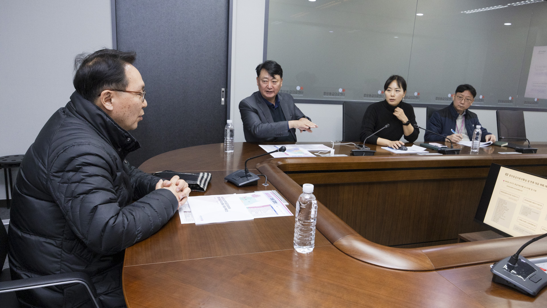 설 연휴 중앙응급의료센터 방문해 현장근무자 격려 사진3