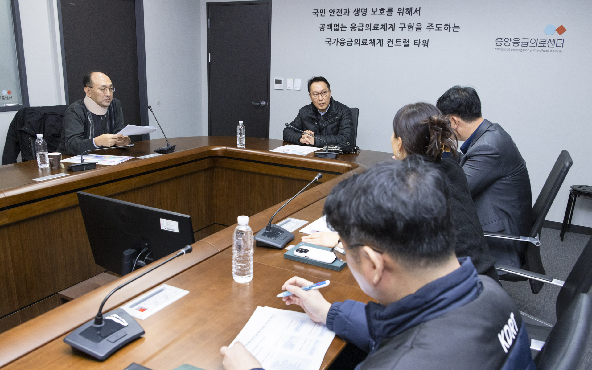 설 연휴 중앙응급의료센터 방문해 현장근무자 격려 사진4