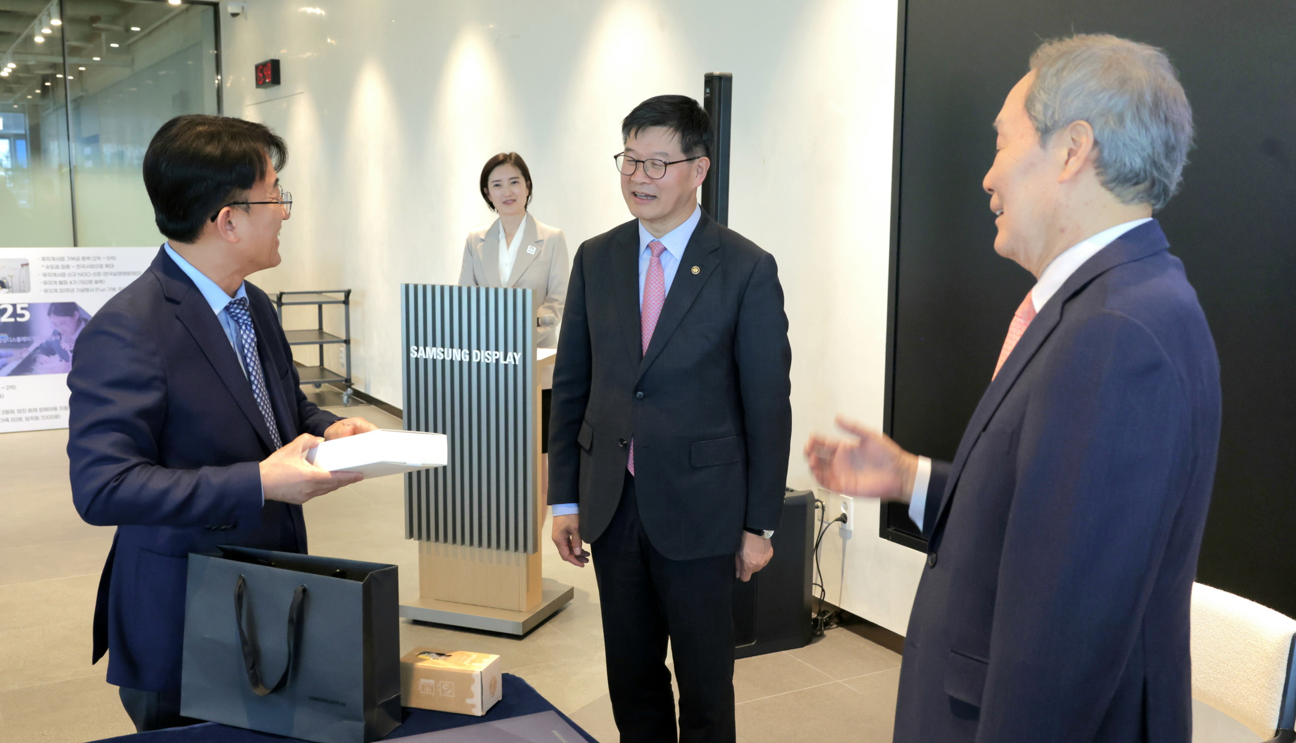저소득가정 아동·청소년 대상 안과질환 수술비 지원 업무협약(MOU)체결 사진12