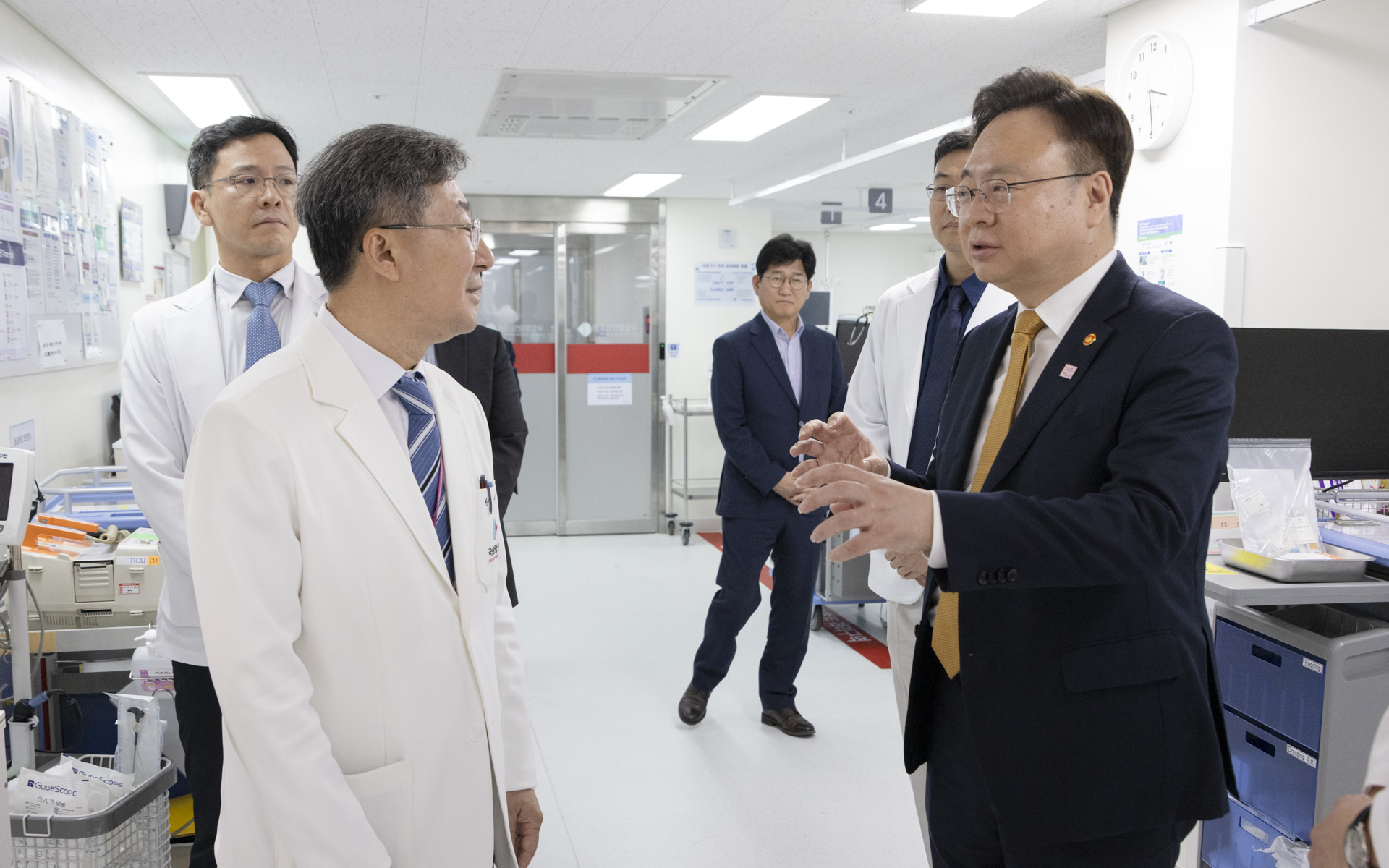 5월 초 연휴 대비 비상진료체계 점검 및 현장 의료진 격려 사진20