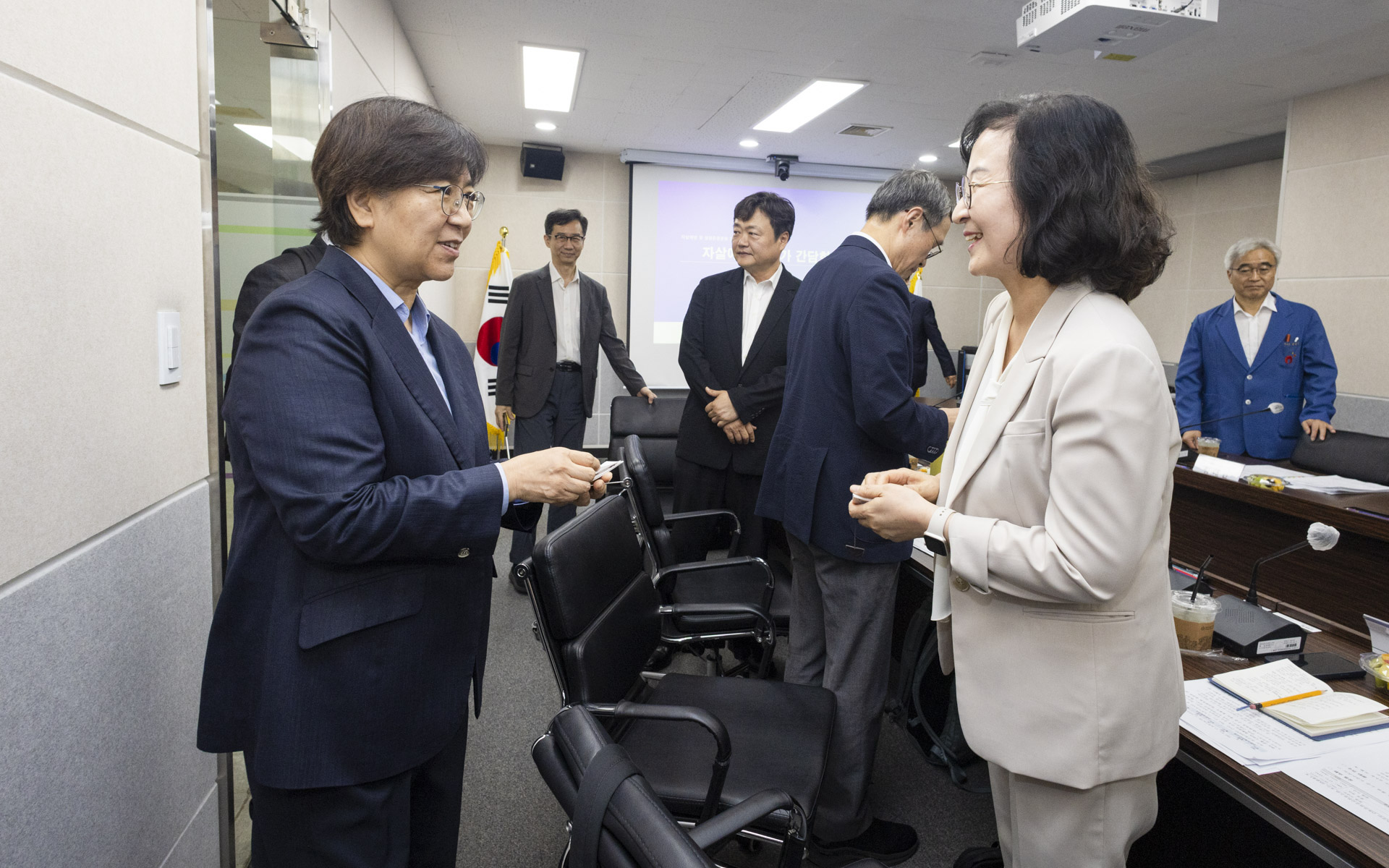 정은경 장관, 자살예방상담센터 추가 개소 상황 및 심리부검 체계 점검 사진10