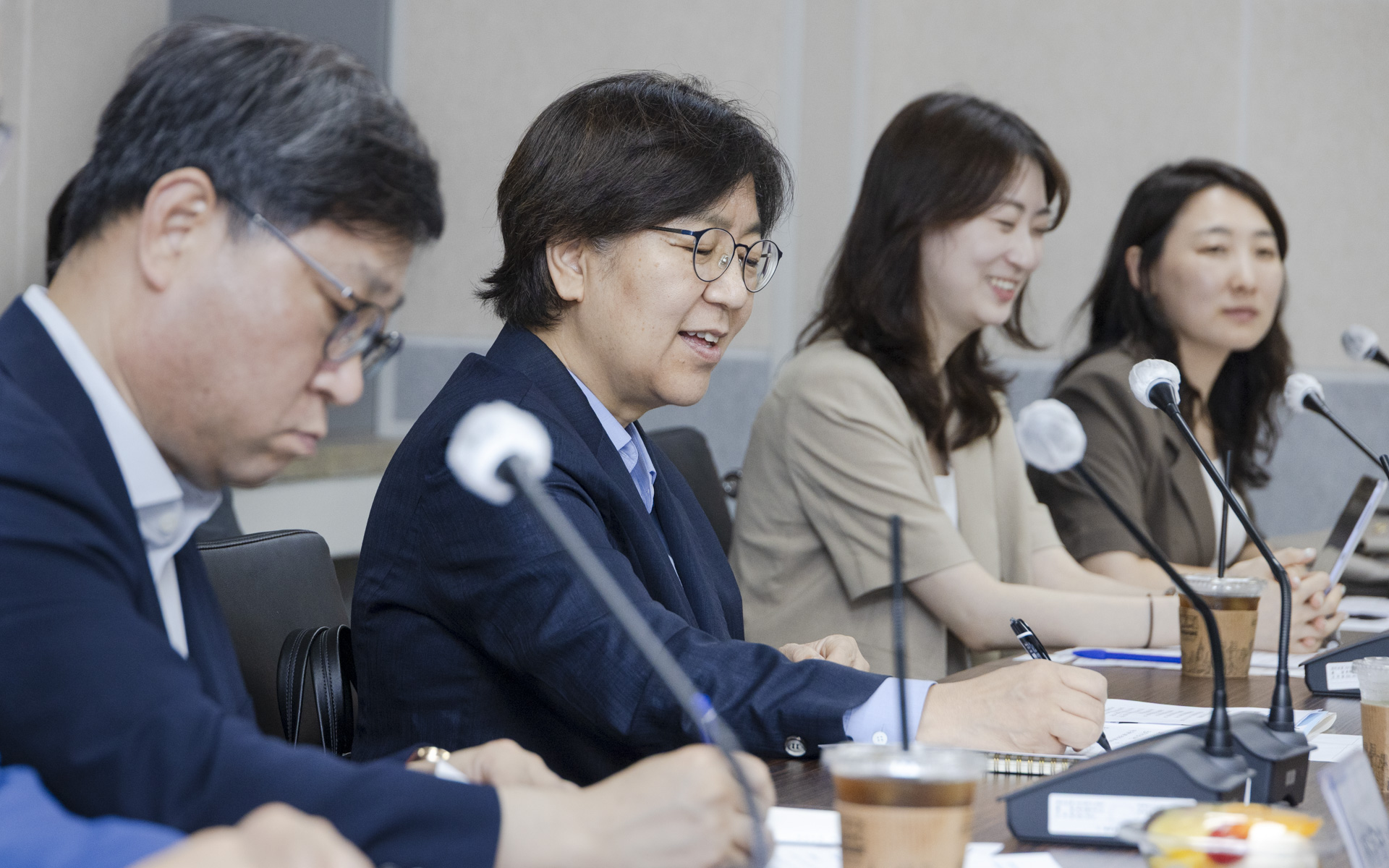 정은경 장관, 자살예방상담센터 추가 개소 상황 및 심리부검 체계 점검 사진13