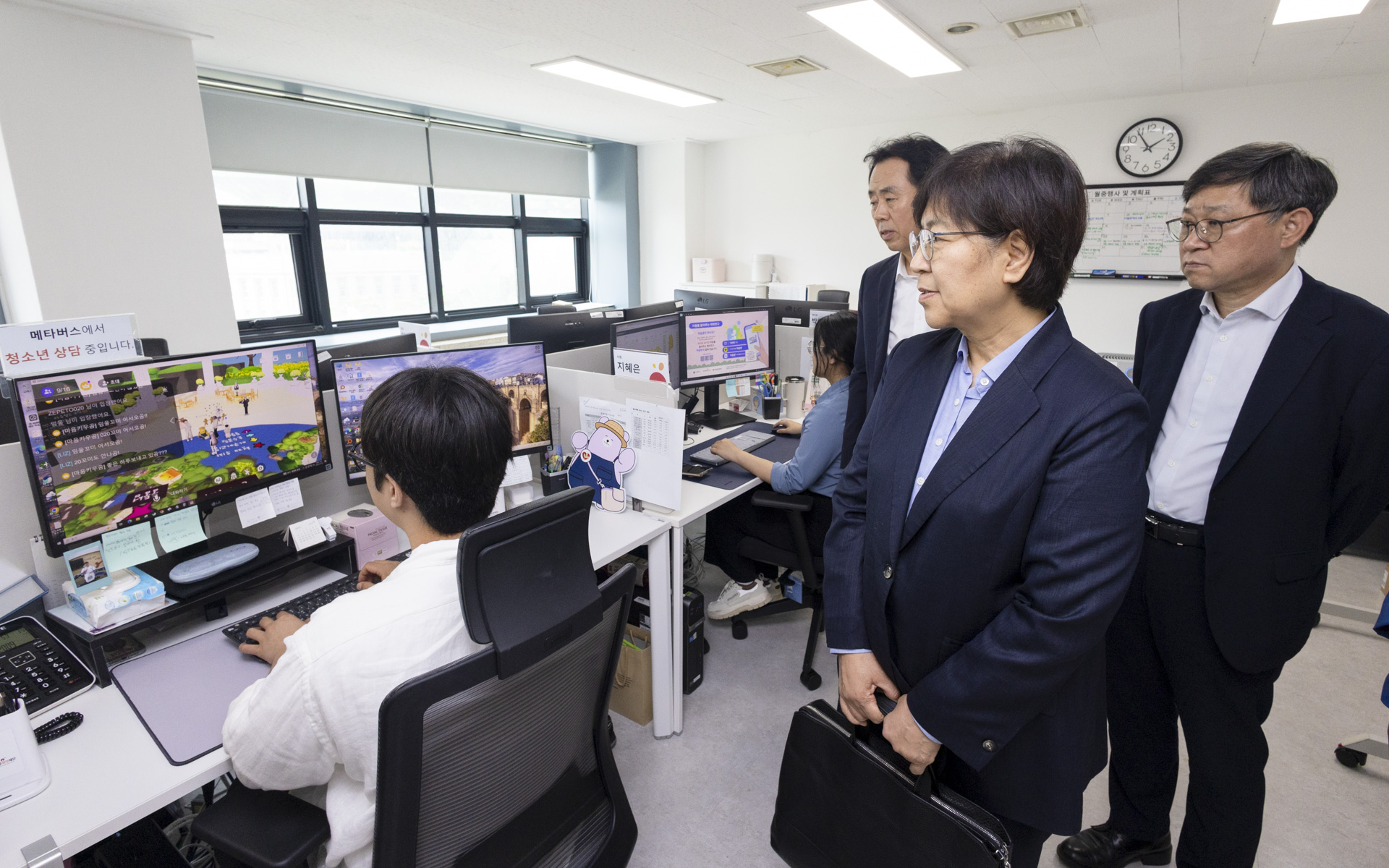 정은경 장관, 자살예방상담센터 추가 개소 상황 및 심리부검 체계 점검 사진2