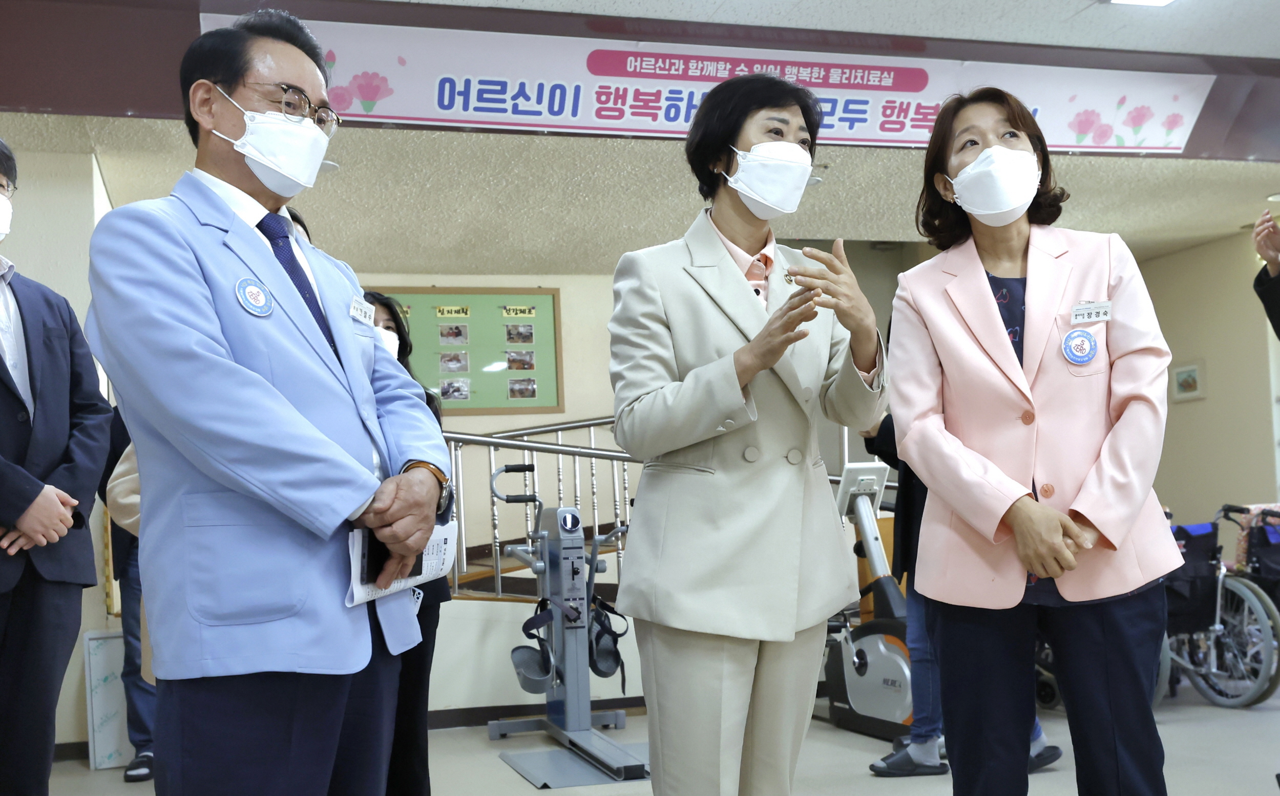 ‘AI 복지·돌봄 혁신 로드맵’ 시동, 이스란 제1차관, 현장 방문 사진26