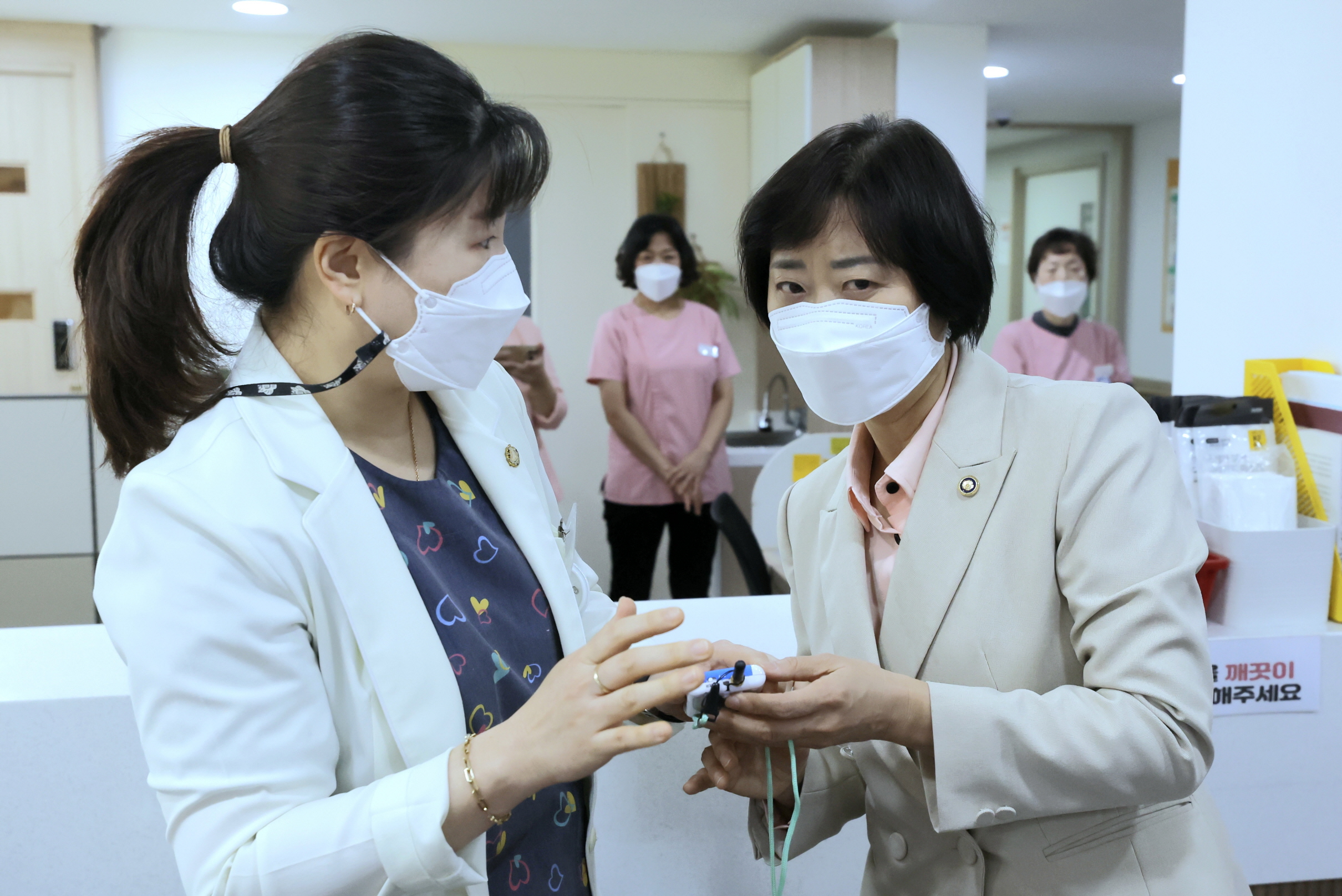 ‘AI 복지·돌봄 혁신 로드맵’ 시동, 이스란 제1차관, 현장 방문 사진7