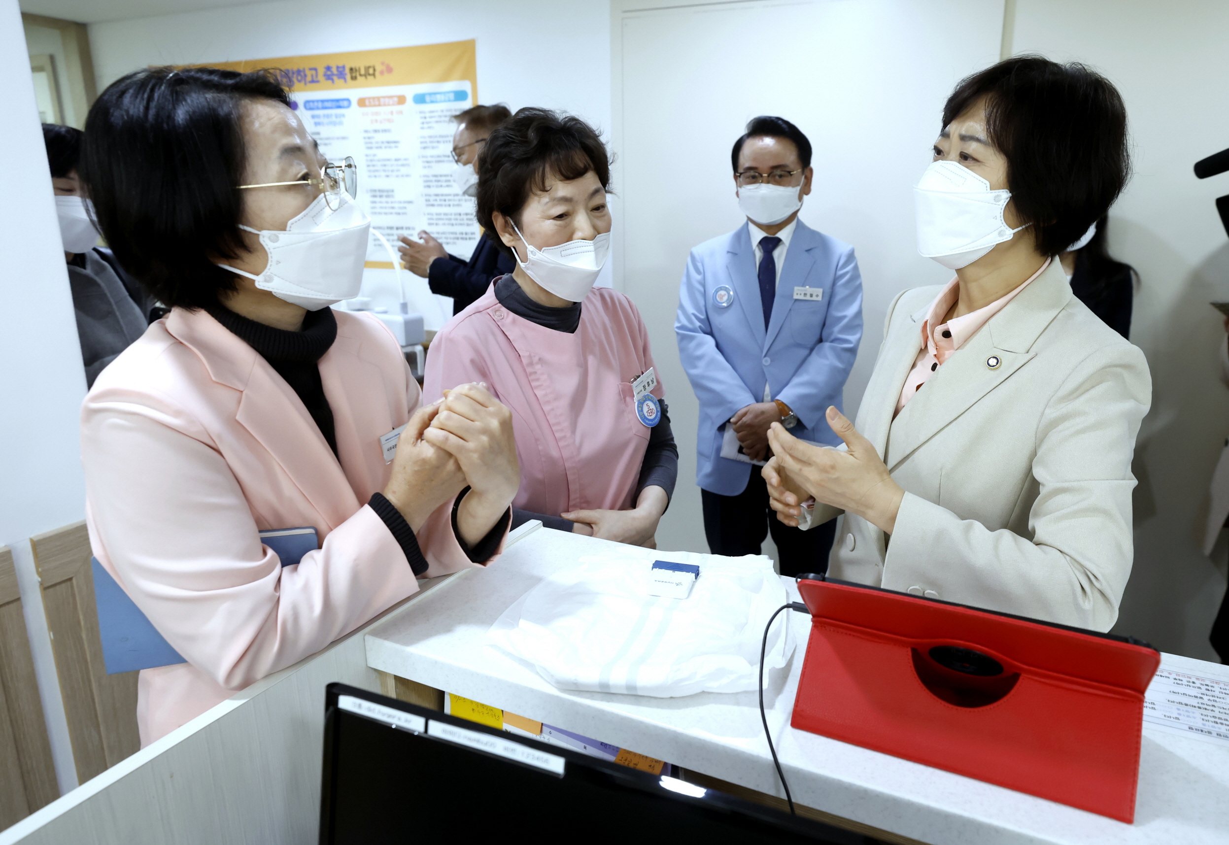 ‘AI 복지·돌봄 혁신 로드맵’ 시동, 이스란 제1차관, 현장 방문 사진8