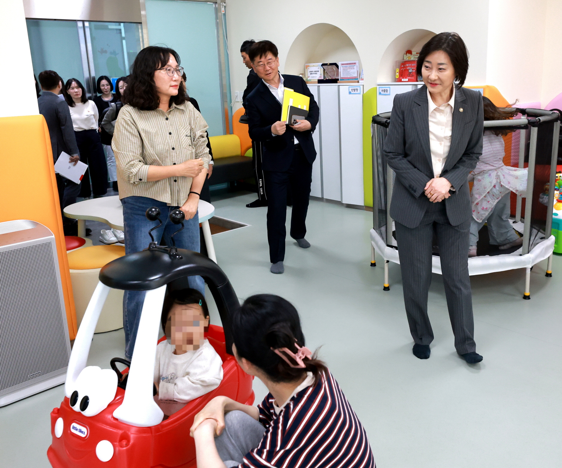 이스란 제1차관, 인구감소지역 방문해 아동수당 지급 현황 점검 사진1