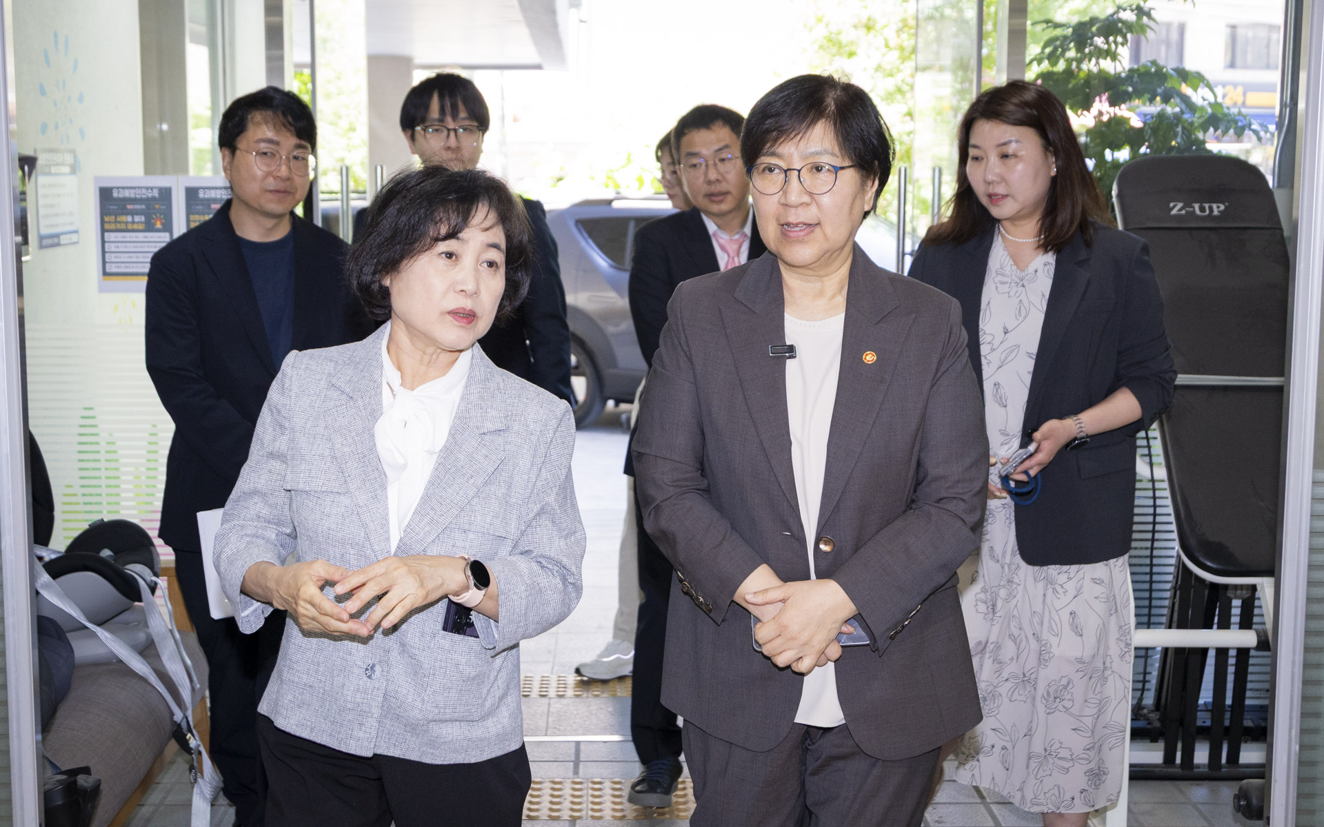 “무궁화 꽃이 피었습니다” 정은경 장관, 어린이날 맞아 아이들과 신나는 한때 사진1