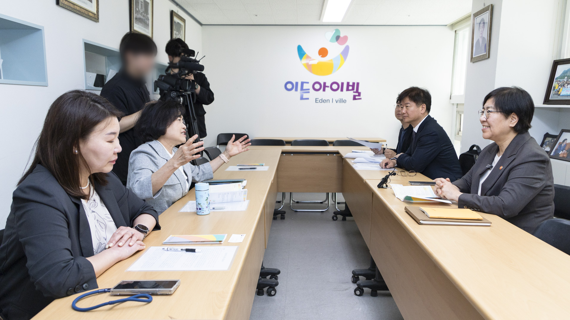 “무궁화 꽃이 피었습니다” 정은경 장관, 어린이날 맞아 아이들과 신나는 한때 사진2
