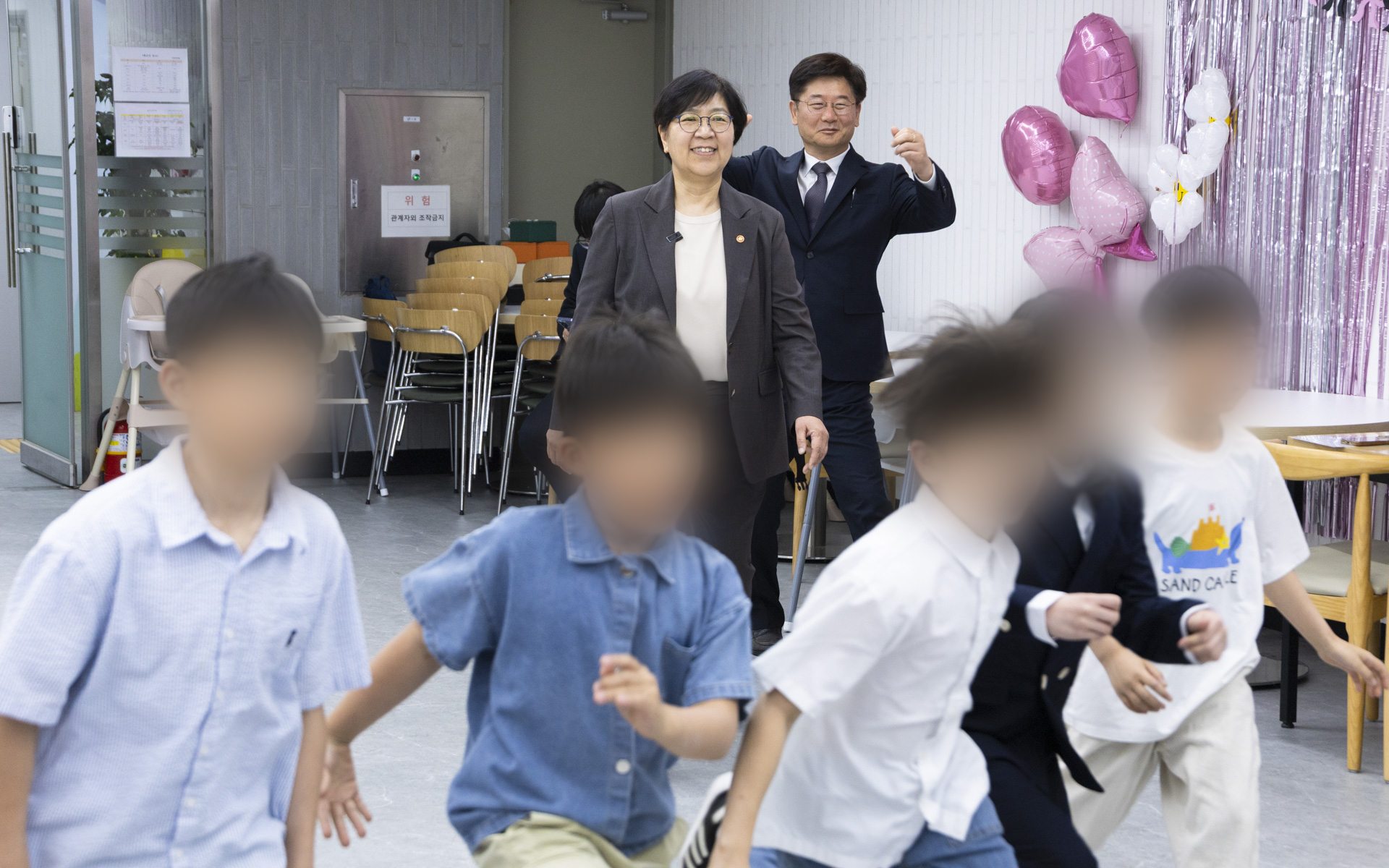“무궁화 꽃이 피었습니다” 정은경 장관, 어린이날 맞아 아이들과 신나는 한때 사진32