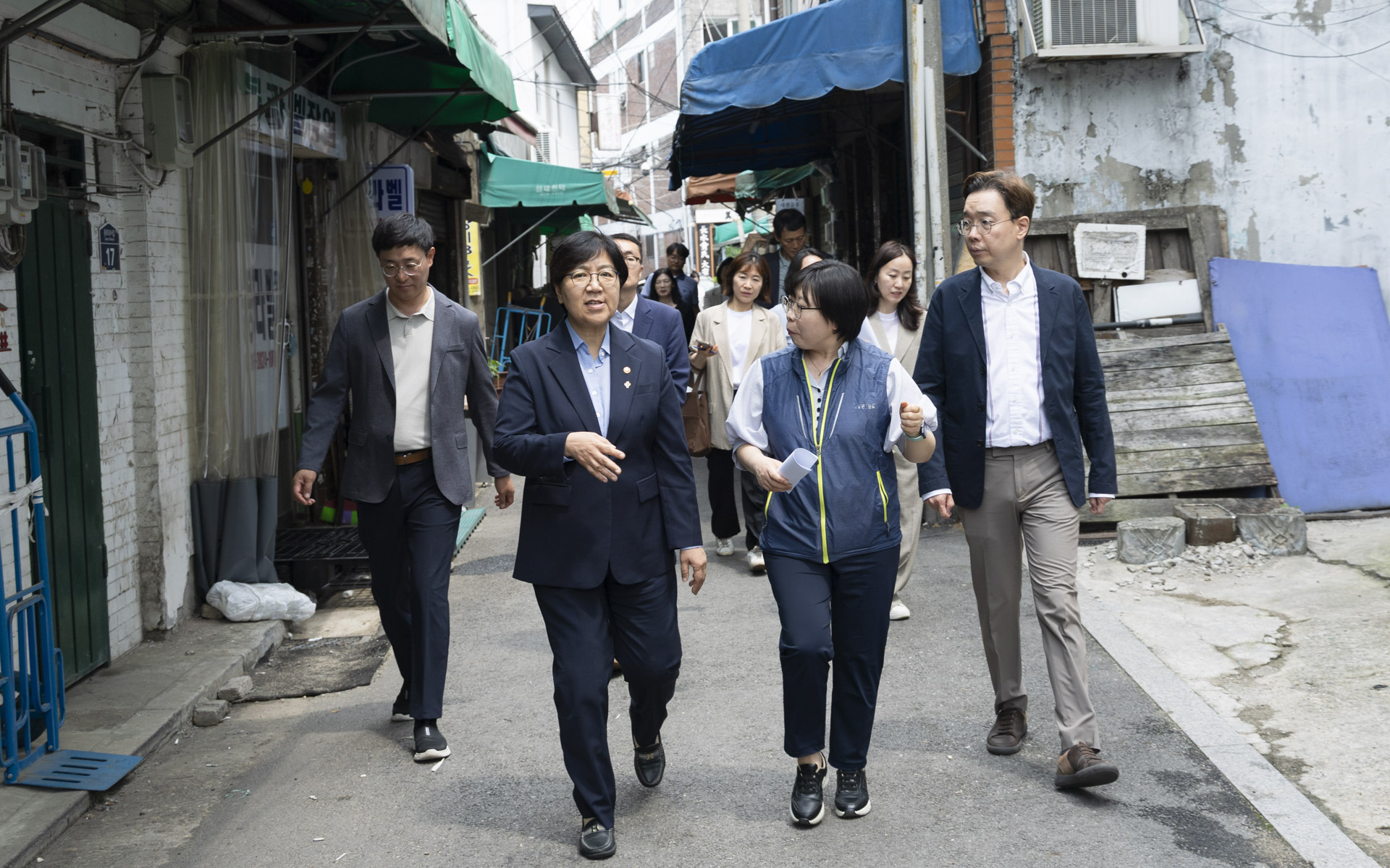 장관 쪽방촌 방문, “안전하고 시원한 여름 위해 지원 아끼지 않을 것” 사진9