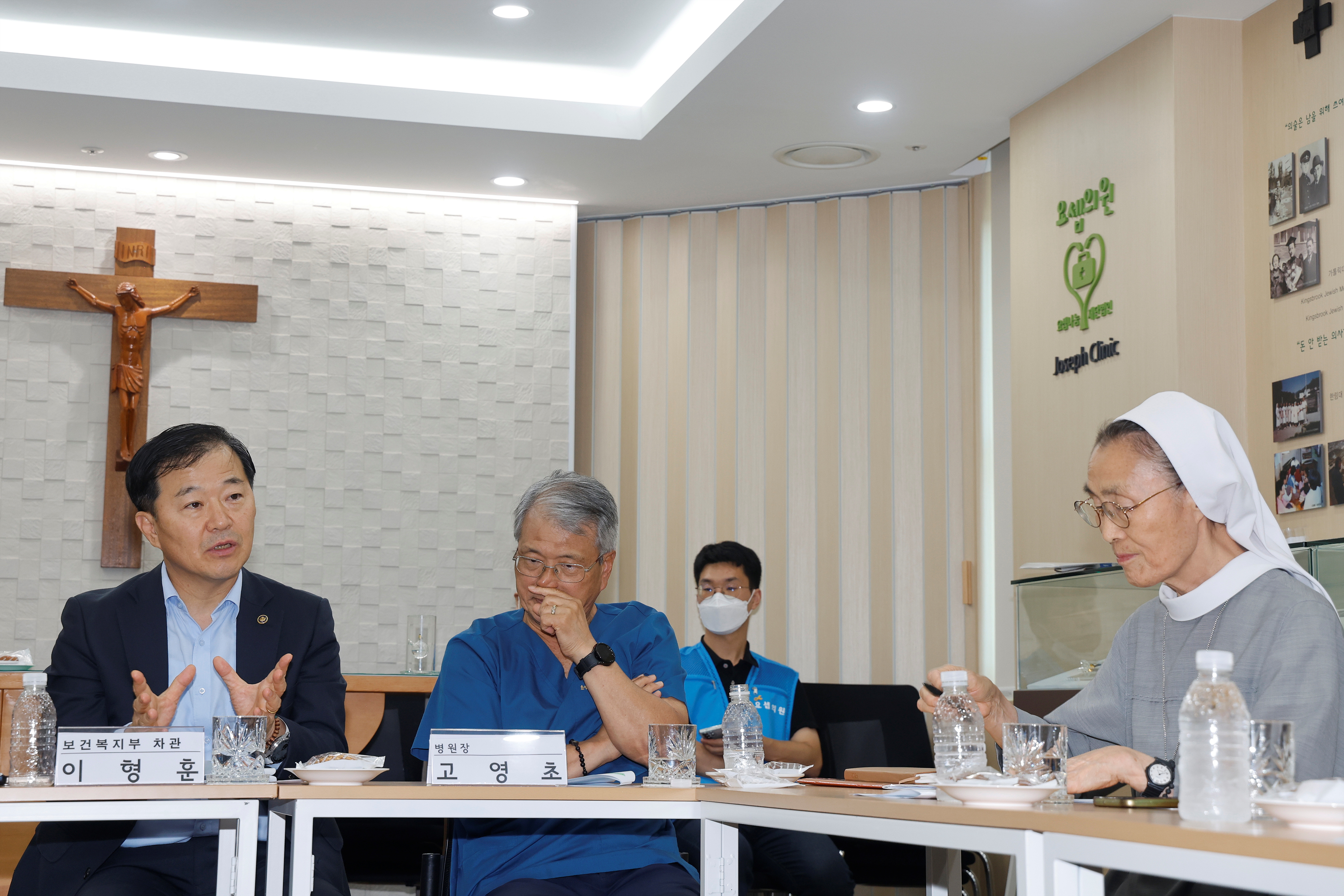 노숙자, 쪽방촌 주민 진료에 힘쓰고 있는 요셉의원 종사자 격려 및 의견 청취 사진5