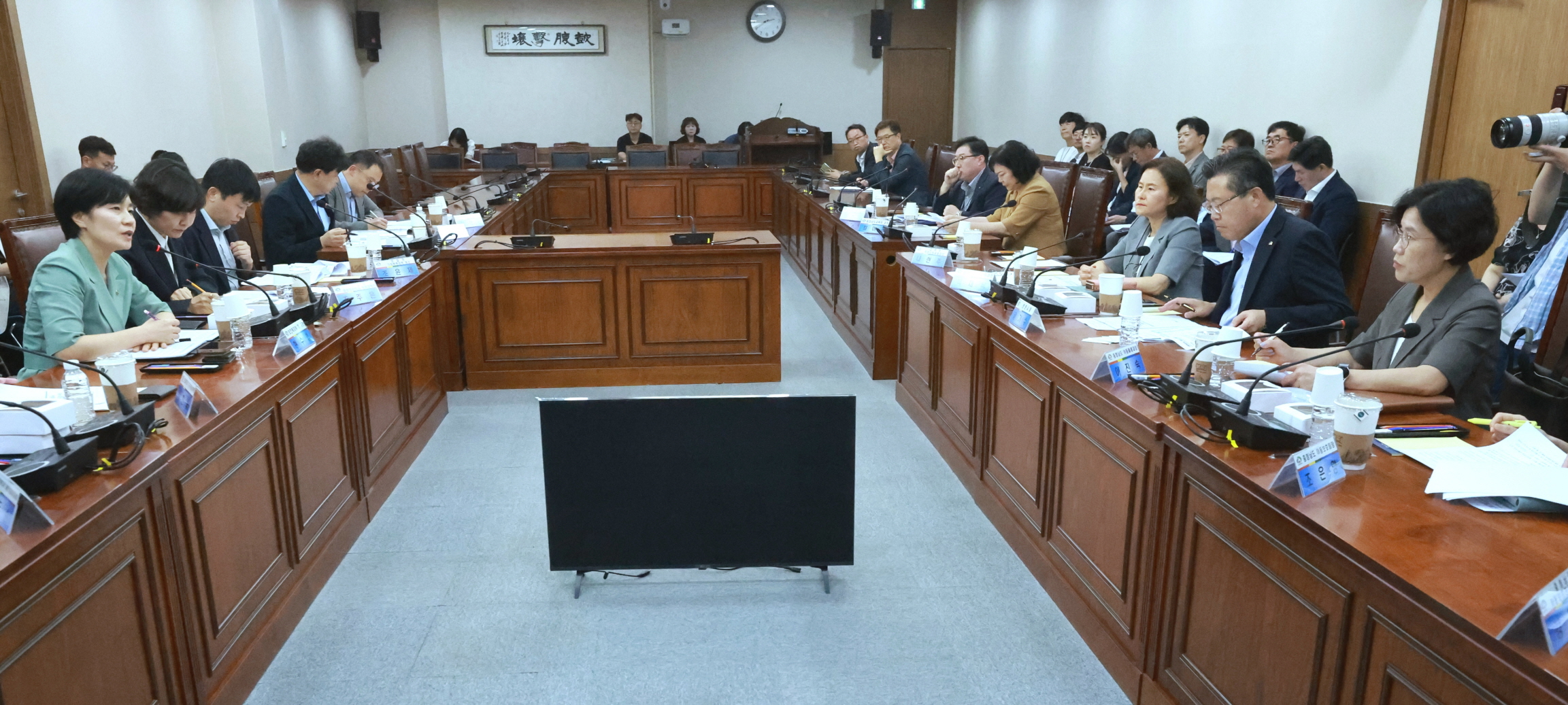 천안시 아동학대의심 사망사건 관련 위기아동 보호체계 강화 위한 관계부처 긴급 회의 사진5