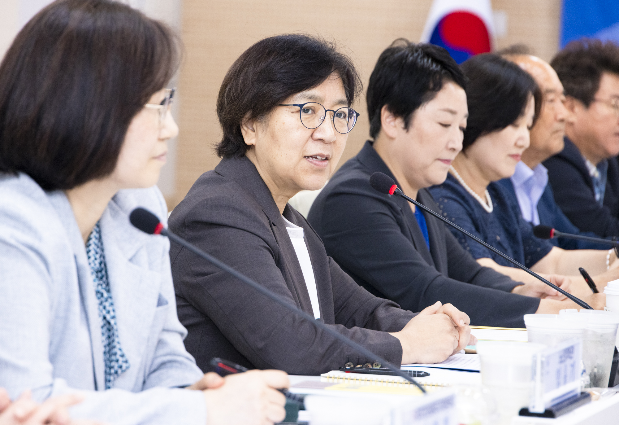 MOHW Listens to On-Site Voices for Integrated Medical and Long-Term Care Services