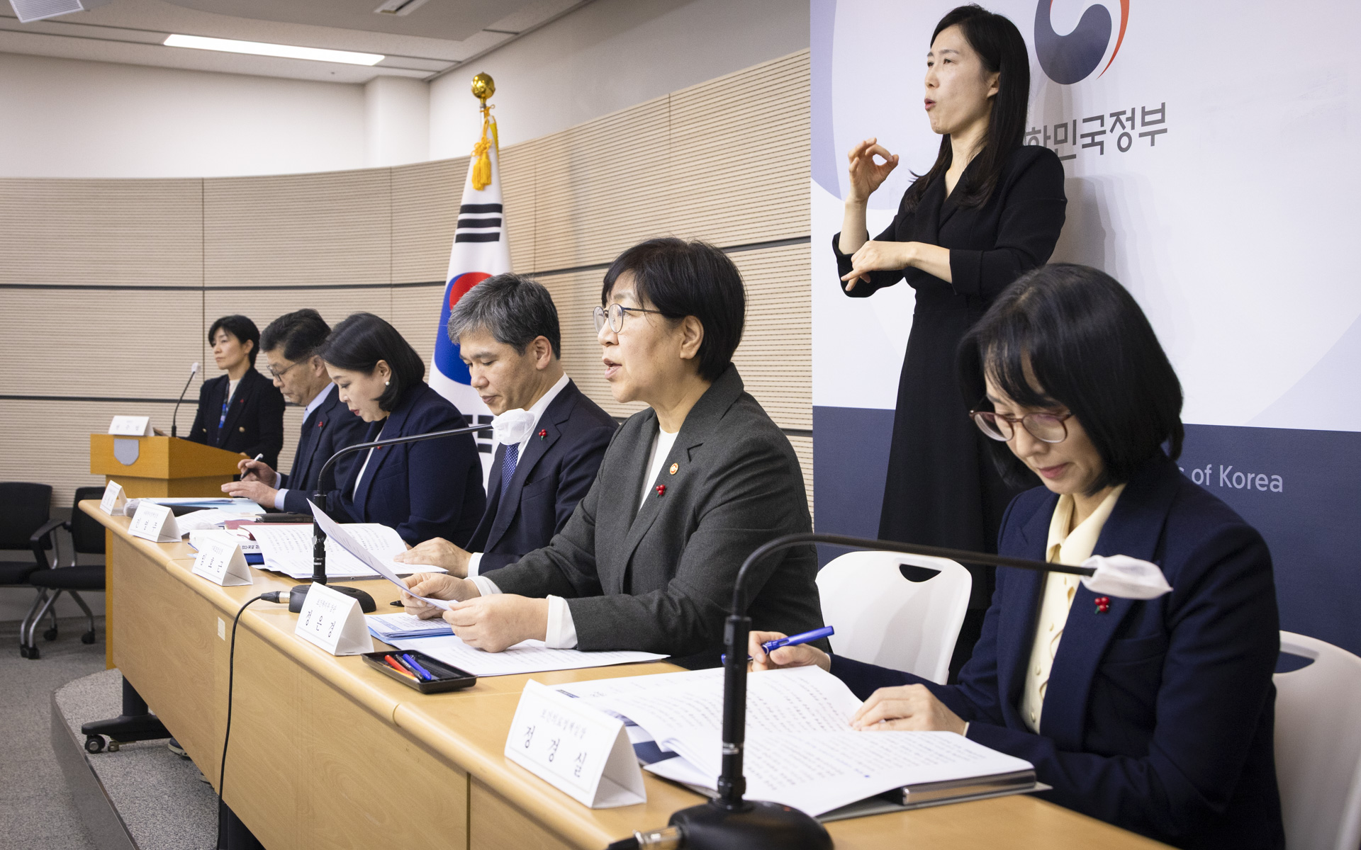 /gallery.es?mid=a20402000000&bid=0006&b_list=12&act=view&list_no=379763